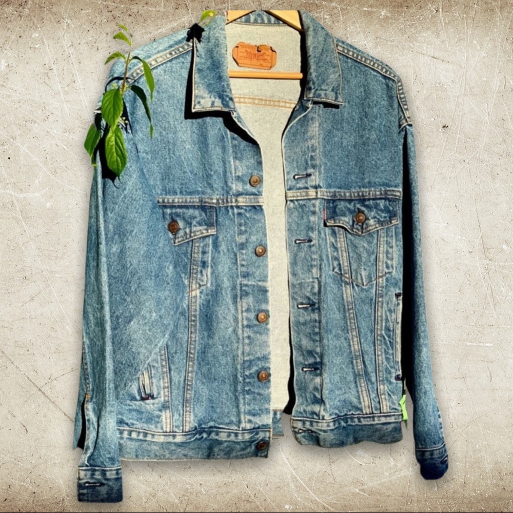 Vintage Levi’s Trucker Jacket Medium Wash …